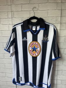 Newcastle United 1999 2001 Home Football Shirt Vintage Adidas – Adult Large VGC