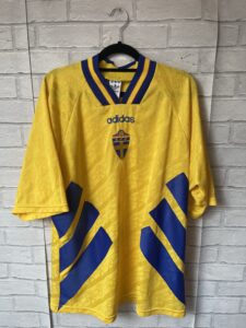 Sweden 1994 1996 Home Football Shirt Original Vintage Adidas Adult Large – Mint