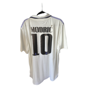 Real Madrid 2022 2023 Home Football Shirt BNWT Adidas Heat.Rdy #10 Modric – XL